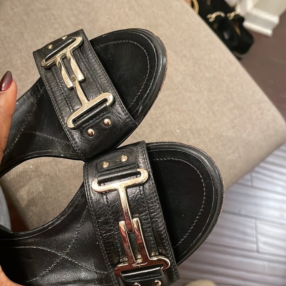 Salvatore Ferragamo leather black block sandals - Picture 3 of 7